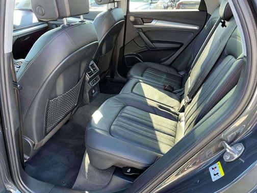 2018 Audi Q5 2.0T Premium Plus