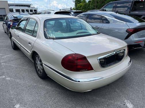 2001 Lincoln Continental