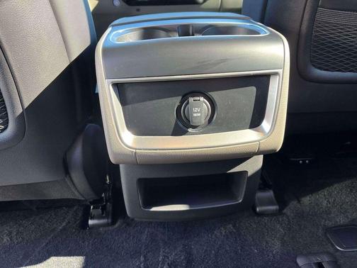 2025 Kia Carnival Hybrid EX