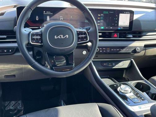 2025 Kia Carnival Hybrid EX