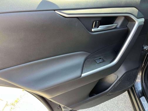 Magnetic Gray Metallic 2025 Toyota RAV4 XLE Premium