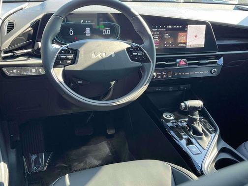 2025 Kia Niro EX
