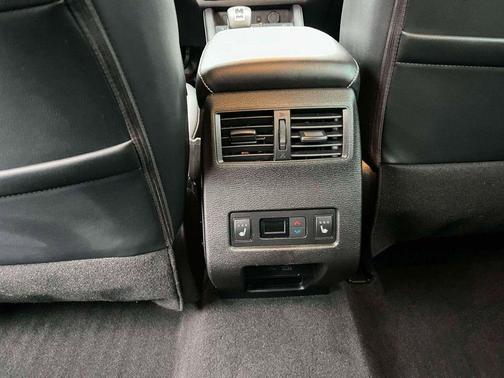 2023 Mitsubishi Outlander SEL