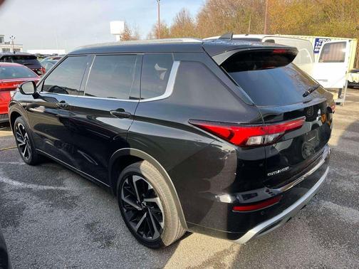 2023 Mitsubishi Outlander SEL