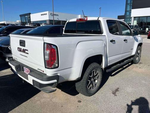 2022 GMC Canyon AT4 w/Cloth