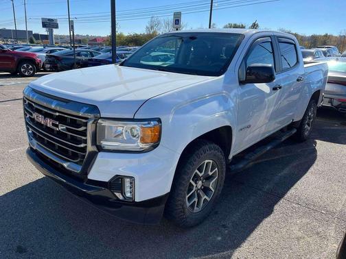 2022 GMC Canyon AT4 w/Cloth