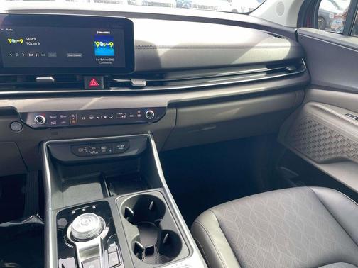 2025 Kia Carnival Hybrid SX