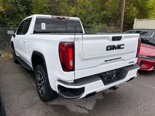 2022 GMC Sierra 1500 AT4