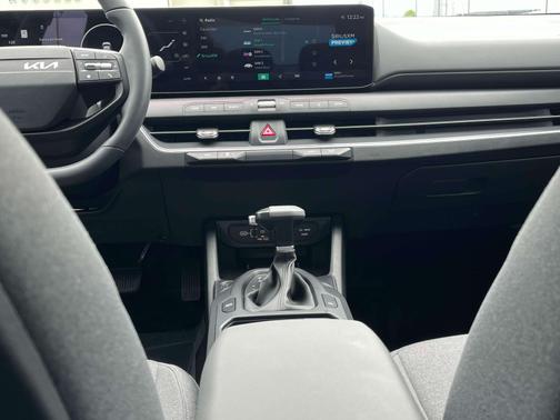 2025 Kia K4 EX FWD