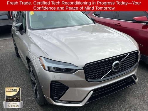 2025 Volvo XC60 B5 Ultra