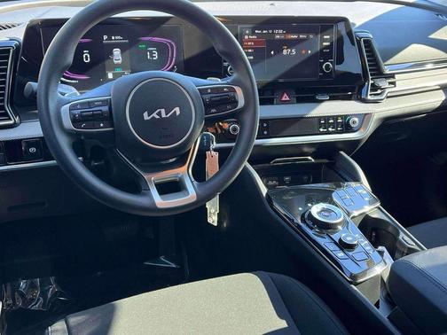 2025 Kia Sportage Hybrid LX