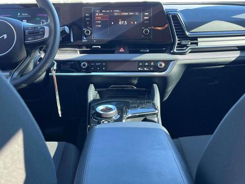 2025 Kia Sportage Hybrid LX