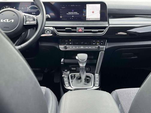 Gray 2024 Kia Seltos S