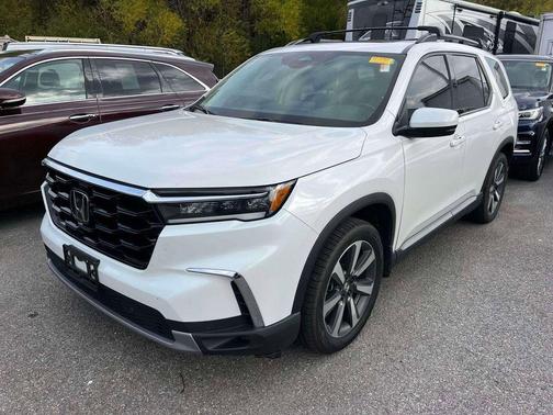 2023 Honda Pilot Touring