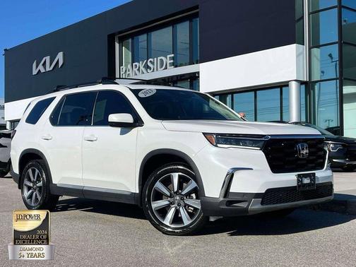 2023 Honda Pilot Touring