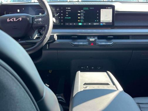 2024 Kia EV9 Land