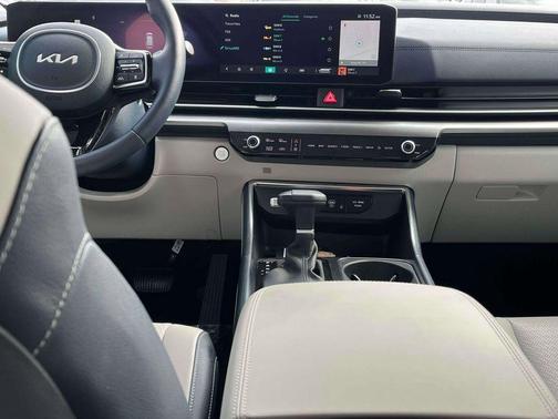 2025 Kia Carnival SX Prestige