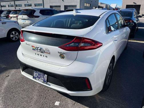 2017 Hyundai IONIQ Hybrid SEL