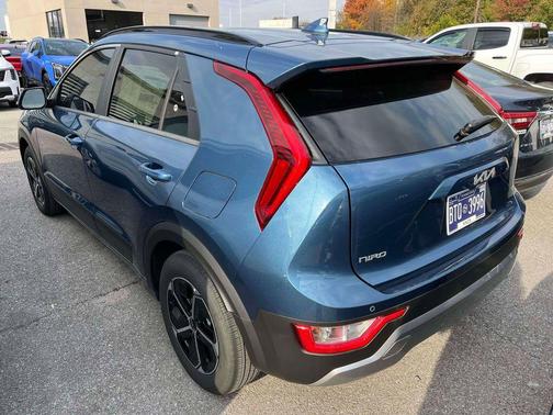 2025 Kia Niro EX