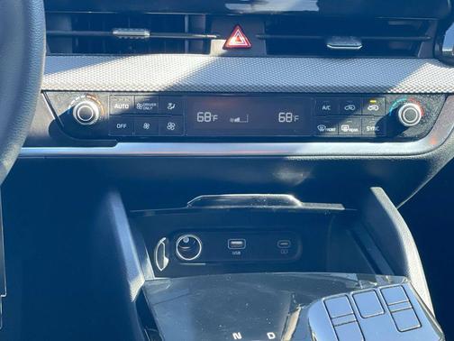 2025 Kia Sportage Hybrid LX