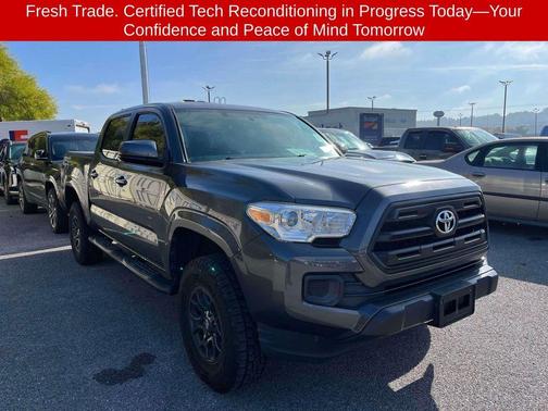 2016 Toyota Tacoma SR