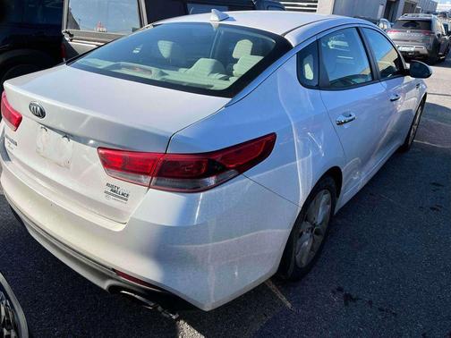 2017 Kia Optima LX