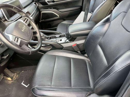 2022 Kia Telluride LX