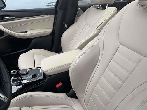 2023 BMW X3 M40i