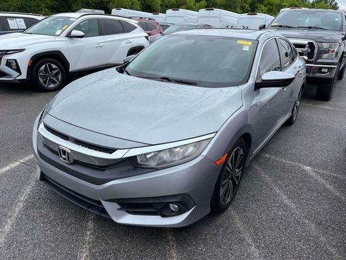 Lunar 2017 Honda Civic EX-T