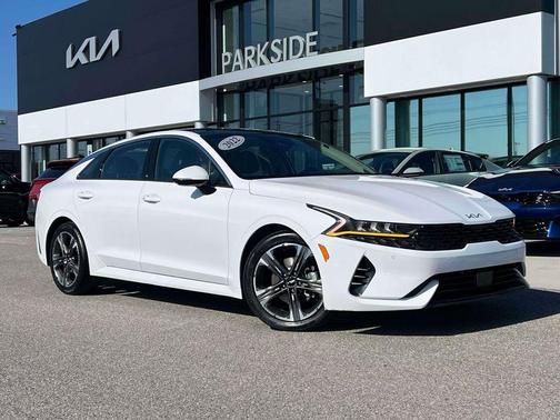 2022 Kia K5 EX
