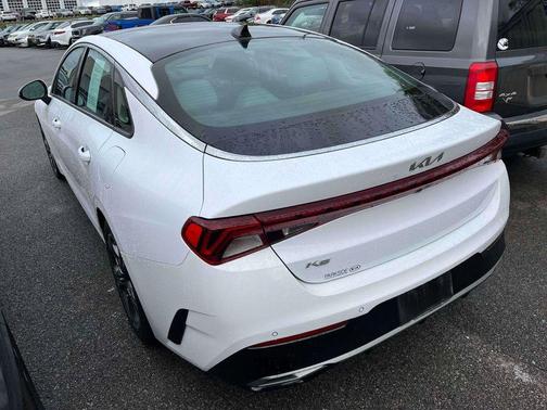 2022 Kia K5 EX