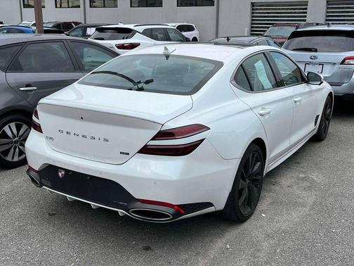 2023 Genesis G70 3.3T