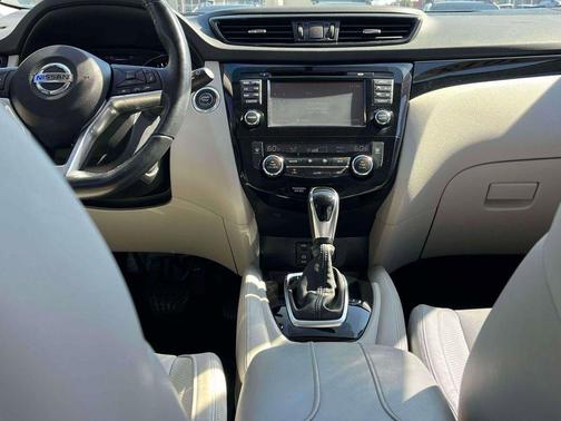 2018 Nissan Rogue Sport SL