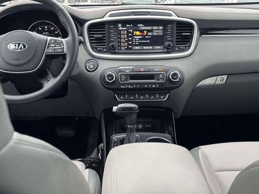 2019 Kia Sorento SX