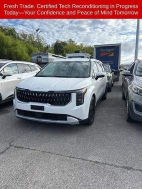 2025 Kia Carnival LXS