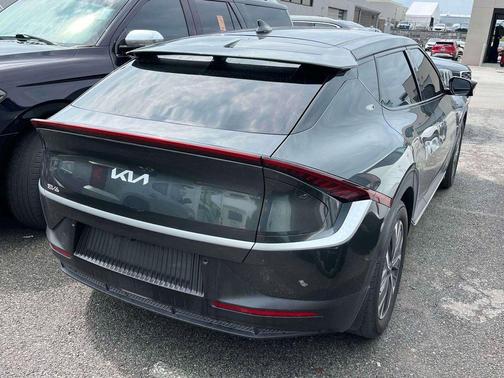 2024 Kia EV6 Light
