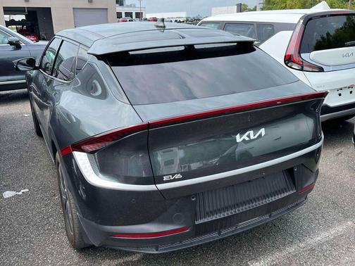 2024 Kia EV6 Light