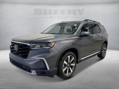 2025 Honda Pilot Touring 8-Passenger