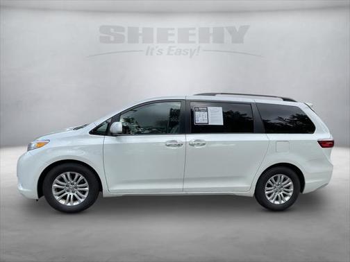 2016 Toyota Sienna XLE