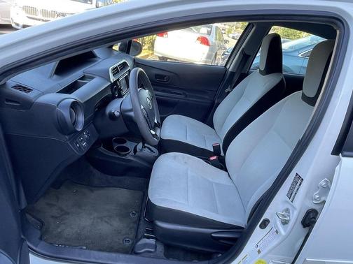2018 Toyota Prius c One