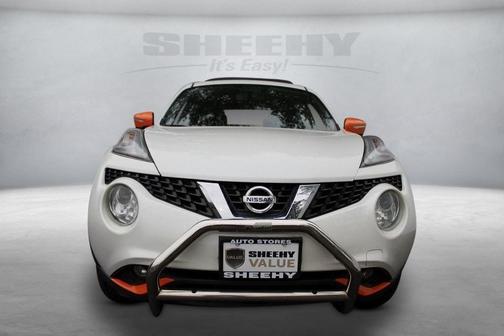Photo 2 of 32 of 2015 Nissan Juke SL