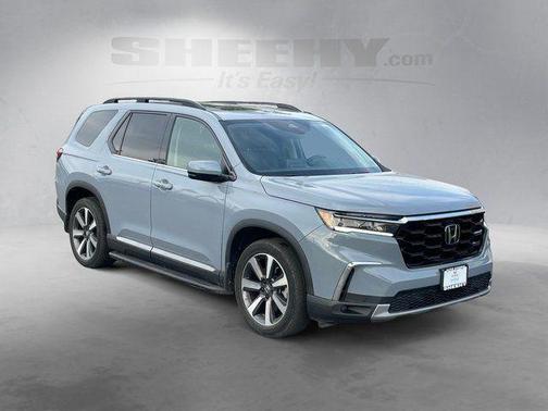 Sonic Gray Pearl 2023 Honda Pilot Touring 8-Passenger