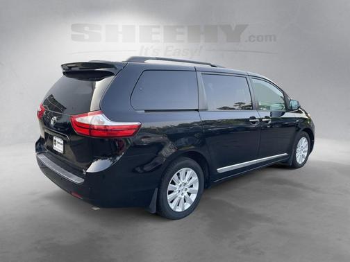 2016 Toyota Sienna XLE