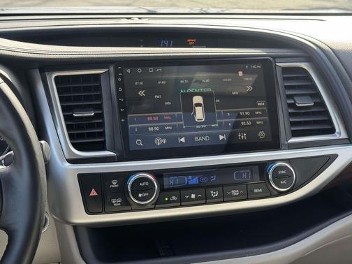 2015 Toyota Highlander Hybrid Platinum