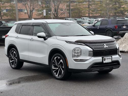 2022 Mitsubishi Outlander ES 2.5 S-AWC