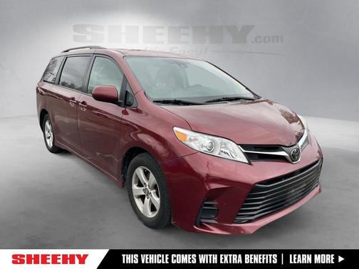 2018 Toyota Sienna LE
