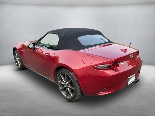 2016 Mazda MX-5 Miata Grand Touring