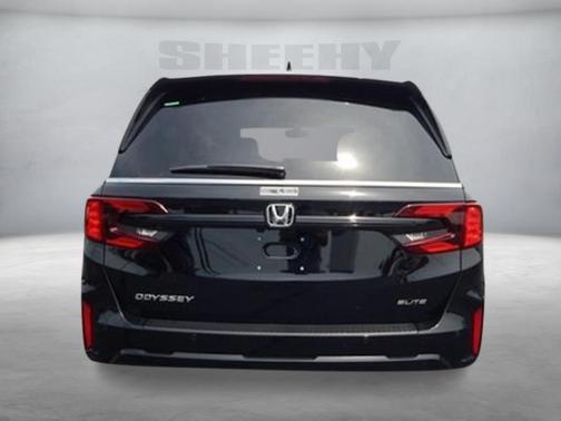 Crystal Black Pearl 2026 Honda Odyssey Elite