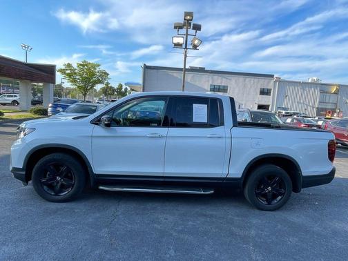 Platinum 2022 Honda Ridgeline Black