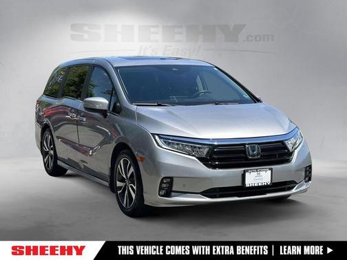 Lunar Silver Metallic 2023 Honda Odyssey Touring